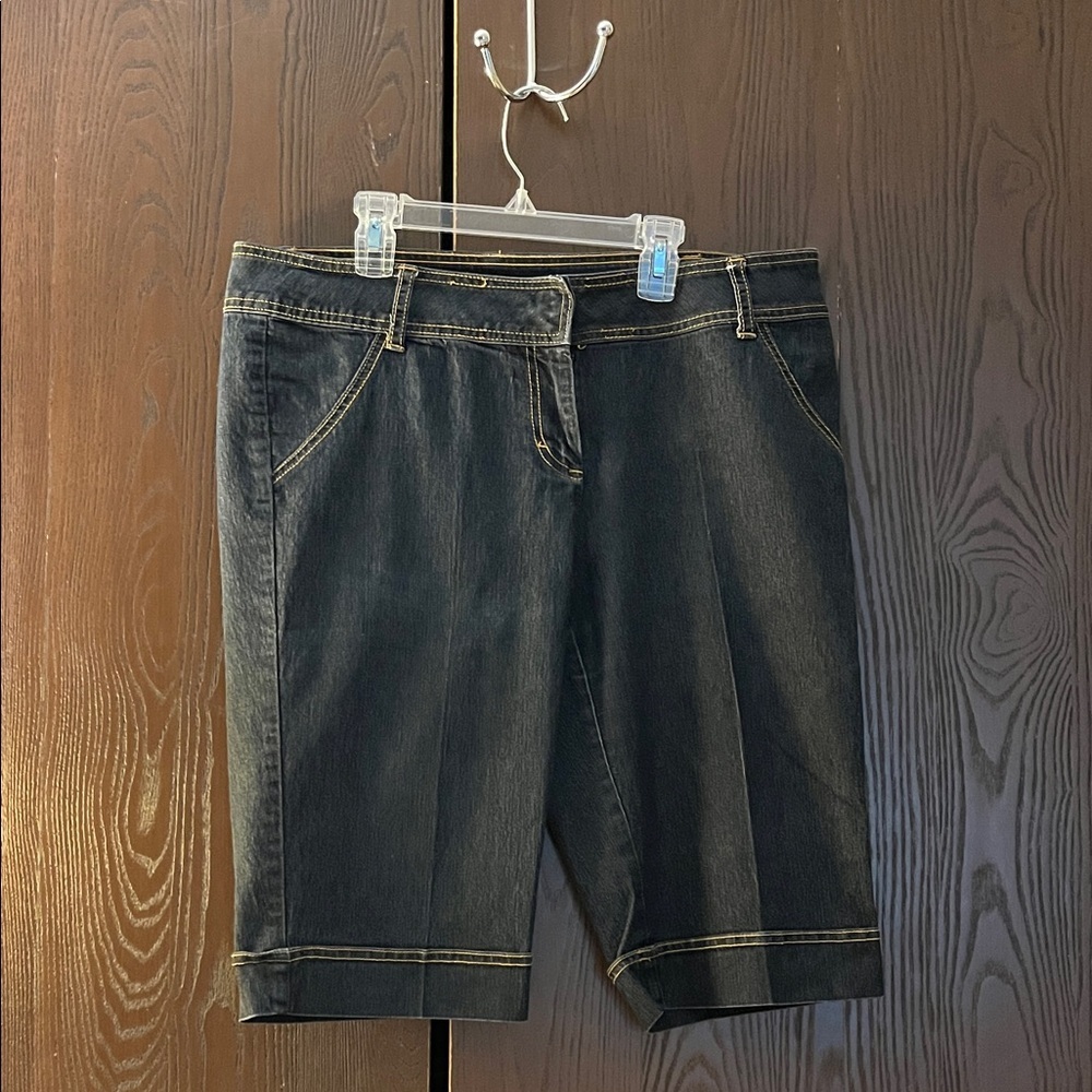 Bisou blue jean shorts. Size 12.